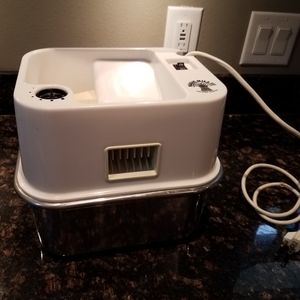 Magic mill III wheat flour grinder # 100